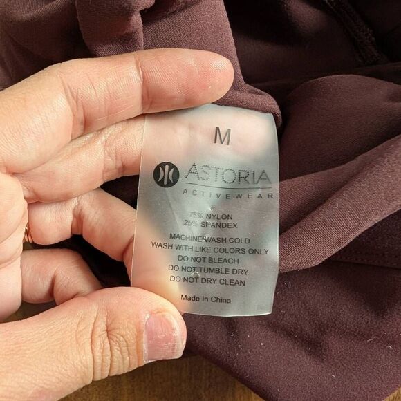 Astoria LUXE BALANCE Sports Crop Bra Espresso - Picture 6 of 6